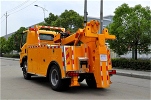 张家界高速路拖车费